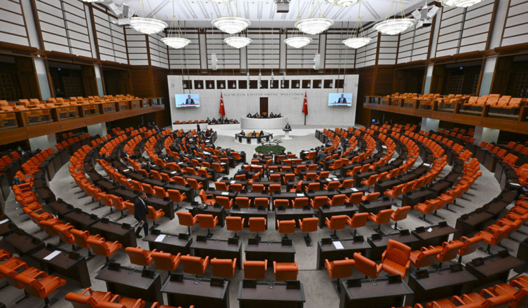 tepkiler-sonuc-verdi-iktidardan-iklim-kanunu-nda-geri-adim