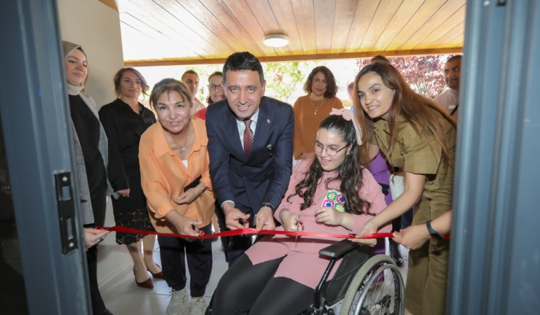 Başkan Önal, “Engelleri anlayışla aşabiliriz”1 (3)1