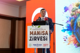 Başkan Zeyrek “Zirvede ortaya çıkan fikirler, Manisa’nın geleceği için bir eylem rehberine dönüşecek” (4)