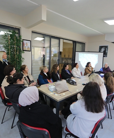 Bayraklı Belediyesi'nden kadınlara büyük destek (3)