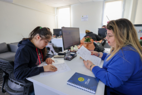 Buca Belediyesi’nden engelli istihdamına destek (5)