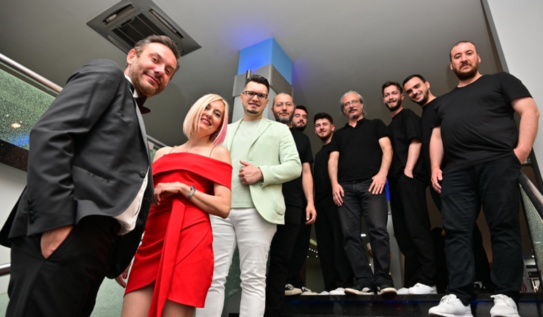 Büyükşehir Belediyesi Pop Orkestrası İlk Konserini Verdi (4)