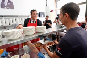 Büyükşehir’in 5. Kent Lokantası Muradiye’de Açıldı (3)