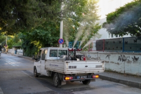 Gaziemir’de sivrisineklere karşı ilaçlama çalışmaları hız kazandı (5)