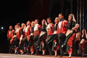 Halk oyunları coşkusu Konak’ta yaşanacak (2)