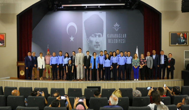 Karabağlar Belediyesi memurlar yemin (2)