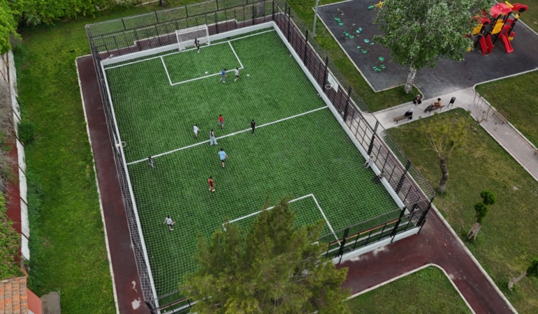 Konak’tan Yenidoğan Parkı’na modern saha (8)
