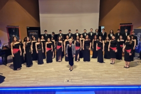 Manisa Büyükşehir Belediyesi Çok Sesli Gençlik Korosu’na Antalya’da ödül (2)
