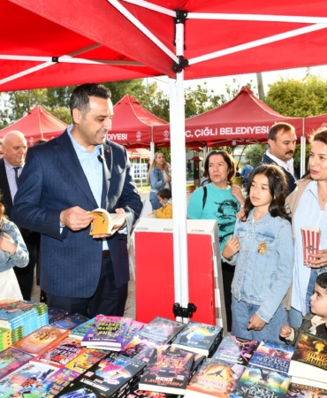 ba3e5326-3384-4c88-a4fc-6ca8a9fe0480 (1)