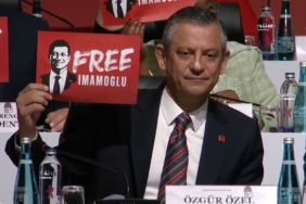 screenshot-2025-05-24-at-10-45-40-1101-ozgur-ozel-sosyalist-enternasyonal-konsey-toplantisinda-konusuyor-istanbul-canli-youtube