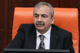 sırrı süreyya