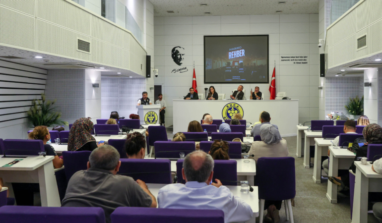 BUCA'DA MADDE BAĞIMLILIĞINA KARŞI TOPYEKÛN MÜCADELE ÇAĞRISI (6)