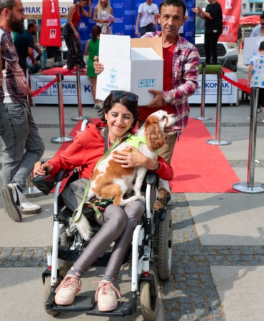 Konak’ta can dostlara özel şenlik Yeni yuvalarına kavuştular (2)