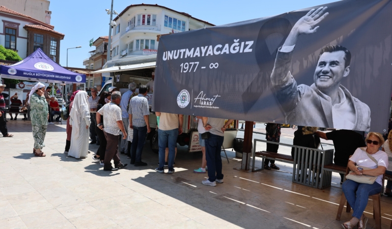Muğla Büyükşehir Belediyesi’nden Ferdi Zeyrek Anısına Lokma Hayrı (6)