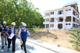 Başkan Aras, Huzurevi Yenileme Çalışmalarını Yerinde Denetledi (1)