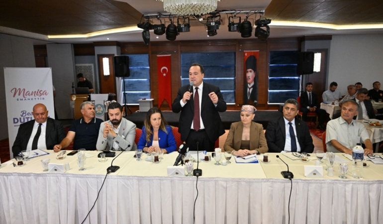 Başkan Dutlulu Şehzadeler’de Muhtarlarla Bir Araya Geldi (14)