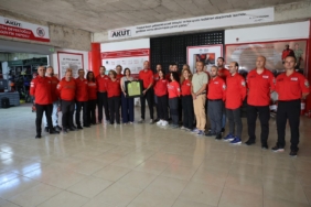 Başkan Kınay'dan AKUT'a taziye ziyareti (1)