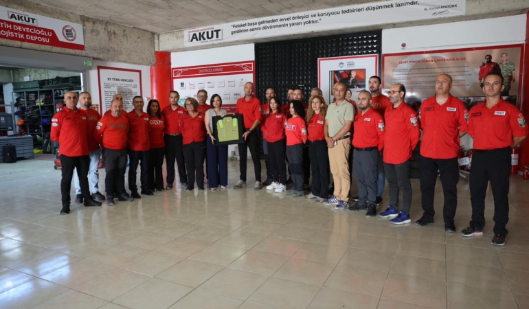 Başkan Kınay'dan AKUT'a taziye ziyareti (1)