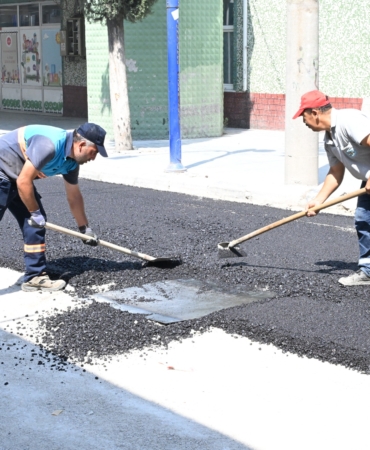 Büyükşehir Altyapısı Tamamlanan Mahallelerde Asfalt Çalışmalarını Sürdürüyor (9)