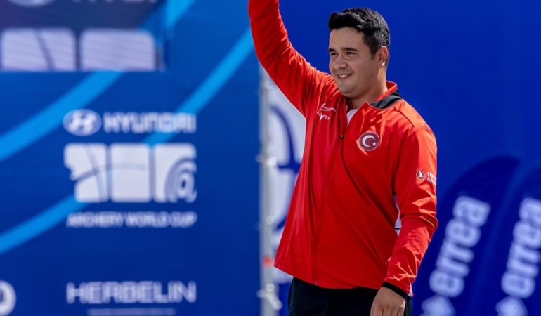 Büyükşehir Sporcusu Haney Dünya İkincisi (2)