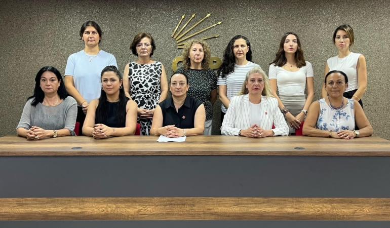 CHP İzmir İl Kadın Kolları