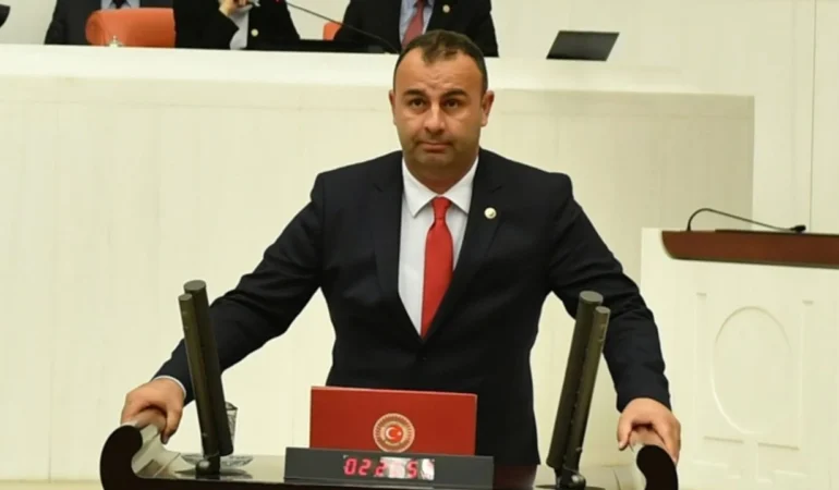 CHP İzmir Milletvekili Ednan Arslan