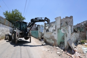 Konak'ta metruk yapılara geçit yok (2)
