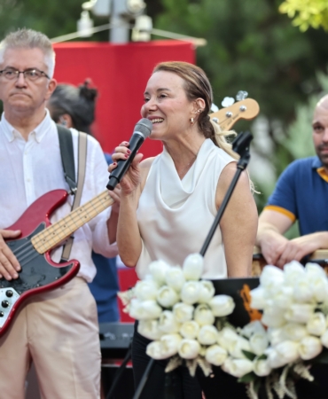 Konak’ta yazın coşkusu müzikle buluştu (5)