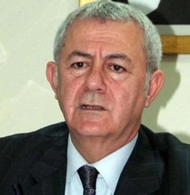 chp-izmir-de-baskan-arayisi-suruyor-eski-baskan-alaattin-yuksel-net-konustu-7704