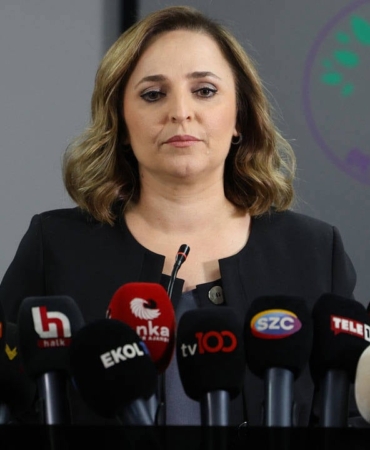 dem-parti-duyurdu-pkk-cuma-gunu-suleymaniye-de-silah-birakacak