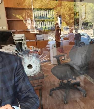 924ee9e1-7b6d-4fc5-b4e9-c40914b96150