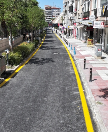 Büyükşehir 15 Yıllık Yolu 750 Ton Asfalt ile Yeniledi (8)