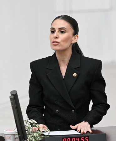 GizemÖZCAN_foto