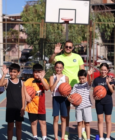 Karabağlar'da mahallelerde spor (3)