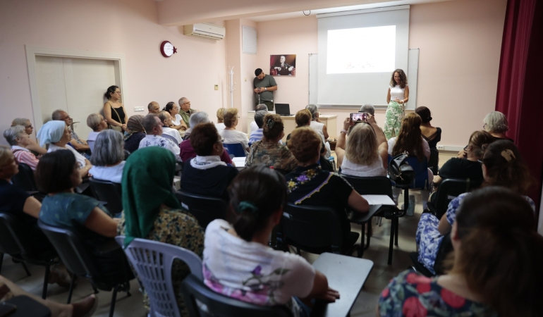 Konak’ın İleri Yaş Merkezi’nde kuşaklararası iletişim semineri (5)