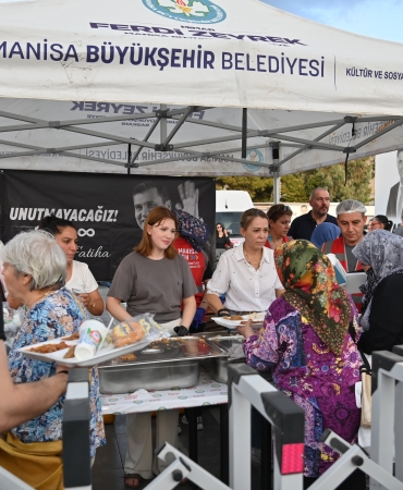 Merhum Başkan Ferdi Zeyrek vefatının 52. gününde dualarla anıldı (5)