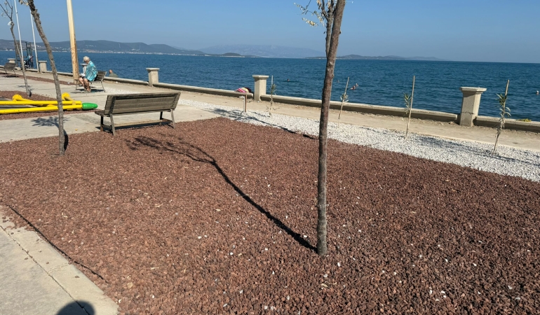 Urla Belediyesinden çevre dostu peyzaj hamlesi (5)