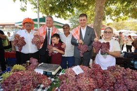 Urla’nın 2 bin 600 yıllık Bağ Bozumu Şenliği başladı (10)