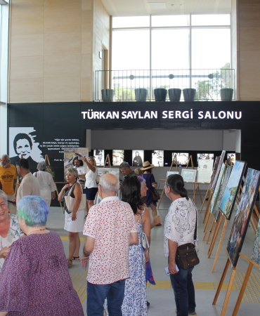 “Yıllar Sonra Yeniden” Sergisi Ziyaretçilerini Bekliyor (3)