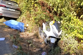 İzmir'de otomobil ile motosikletin çarpıştığı kazada 2 kişi öldü