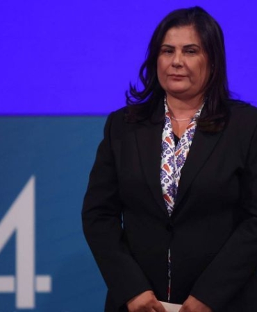 ozlem-cercioglu-ak-parti-kitap-850x478