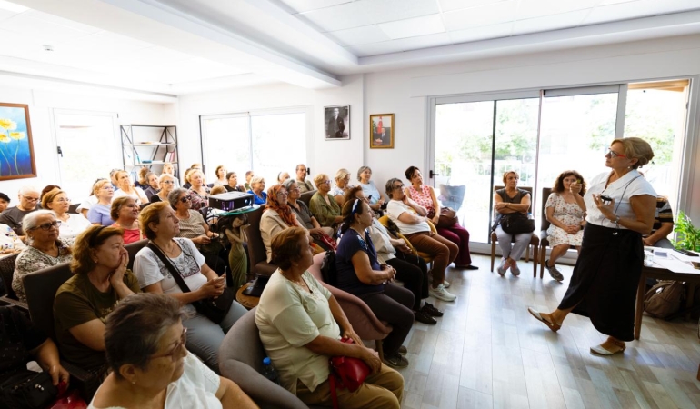 38240aac-9801-432a-adb5-6e7b27faaa57