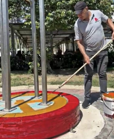 Bayraklı'da parklar yenileniyor (1)