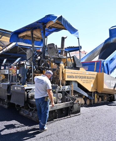 Büyükşehir, Gördes’i Asfaltladı (3)