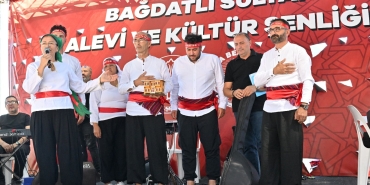 Büyükşehir Kula’da Şenlik Coşkusuna Ortak Oldu (6)