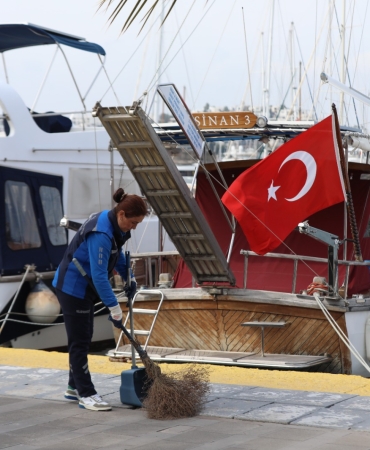 Büyükşehir’den Sağlıklı ve Temiz Çevre İçin Yoğun Mesai (3)
