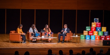 Çeşme Belediye Başkanı Lâl Denizli, İzmir Büyükşehir Belediyesi Kurumsal Sürdürülebilirlik Raporu Lansmanında konuştuPHOTO-2025-09-29-17-45-39 2