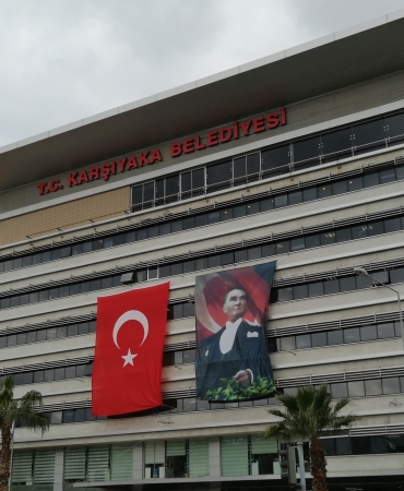 Karşıyaka_Belediyesi,_İzmir