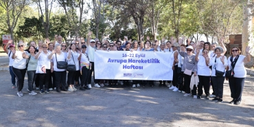 Konak’ın çınarları Avrupa Hareketlilik Haftası’nı kutladı (1) (1)