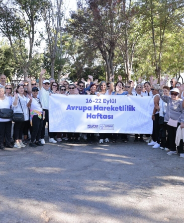 Konak’ın çınarları Avrupa Hareketlilik Haftası’nı kutladı (1) (1)